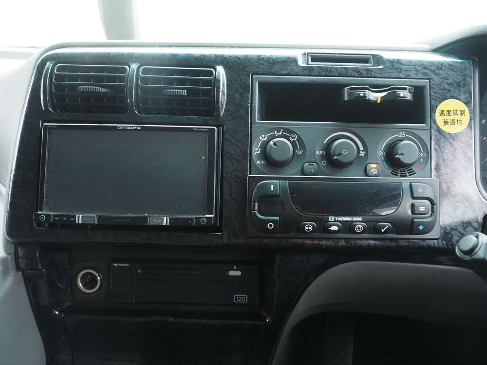 三菱ふそう スーパーグレート 冷凍バン 大型 QPG-FU64VZ 年式 H28[写真31]