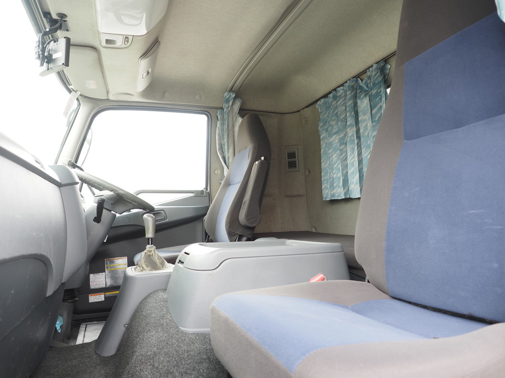 三菱ふそう ファイター ウイング車 中型 TKG-FK61F 年式 H28[写真38]