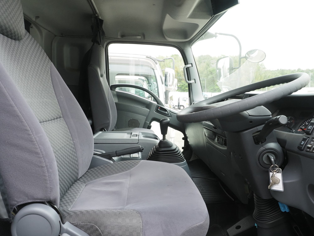 いすゞ フォワード ウイング車 中型 TKG-FRR90S2 年式 H28[写真29]