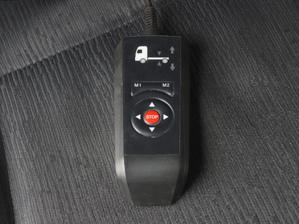 三菱ふそう スーパーグレート 冷凍バン 大型 2PG-FU74HZ 年式 R1[写真40]