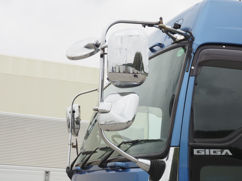 いすゞ ギガ ウイング車 大型 QKG-CYJ77A 年式 H25[写真08]