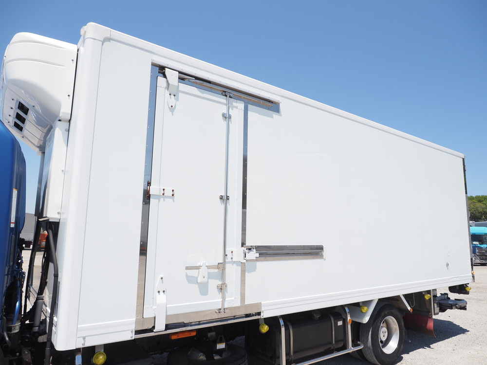 日野 レンジャープロ 冷凍バン 中型 TKG-FC9JKAG 年式 H25[写真13]