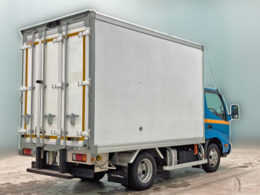 日野 デュトロ 冷凍バン 小型 2RG-XZC605M 年式 R1 [写真03]