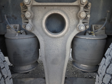 いすゞ ギガ ウイング車 大型 LKG-CYJ77A 年式 H23 [写真39]