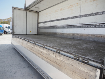 三菱ふそう ファイター 冷凍ウイング 中型 PDG-FK61F 年式 H22 [写真25]