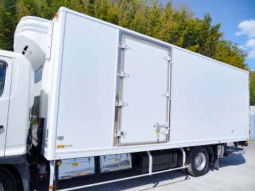 日野 レンジャープロ 冷凍バン 中型 TKG-FC9JKAG 年式 H29[写真11]