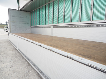 日野 プロフィア ウイング車 大型 2DG-FW1AHG 年式 R1 [写真20]