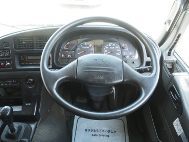 いすゞ ギガ ウイング車 大型 QKG-CYJ77A 年式 H27 [写真28]