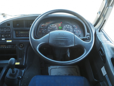 いすゞ ギガ ウイング車 大型 LKG-CYJ77AA 年式 H23 [写真30]