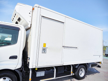 日野 デュトロ 冷凍バン 小型 TPG-XZU712M 年式 H30[写真11]