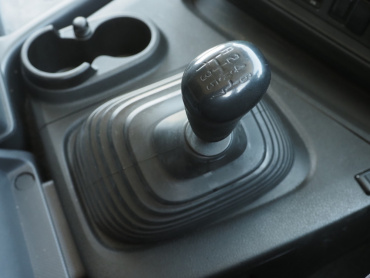 いすゞ ギガ 冷凍ウイング 大型 QKG-CYJ77B 年式 H29 [写真34]