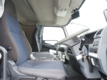 三菱ふそう ファイター ウイング車 中型 TKG-FK61F 年式 H28 [写真31]