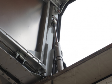 いすゞ ギガ ウイング車 大型 QKG-CYJ77A 年式 H25 [写真21]