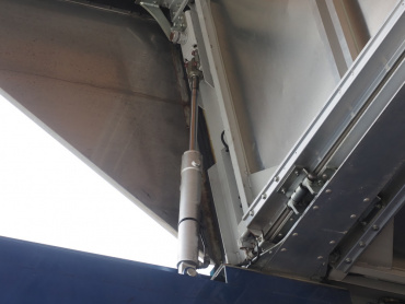 いすゞ ギガ ウイング車 大型 QKG-CYJ77A 年式 H25 [写真20]