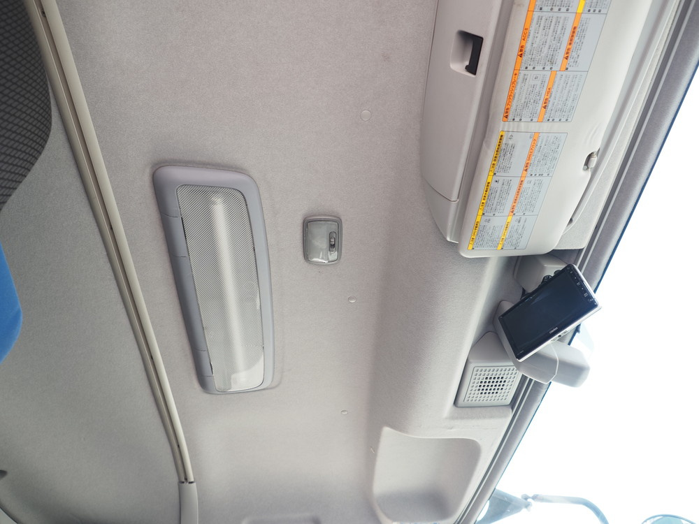 いすゞ ギガ ウイング車 大型 QKG-CYJ77B 年式 H28[写真38]