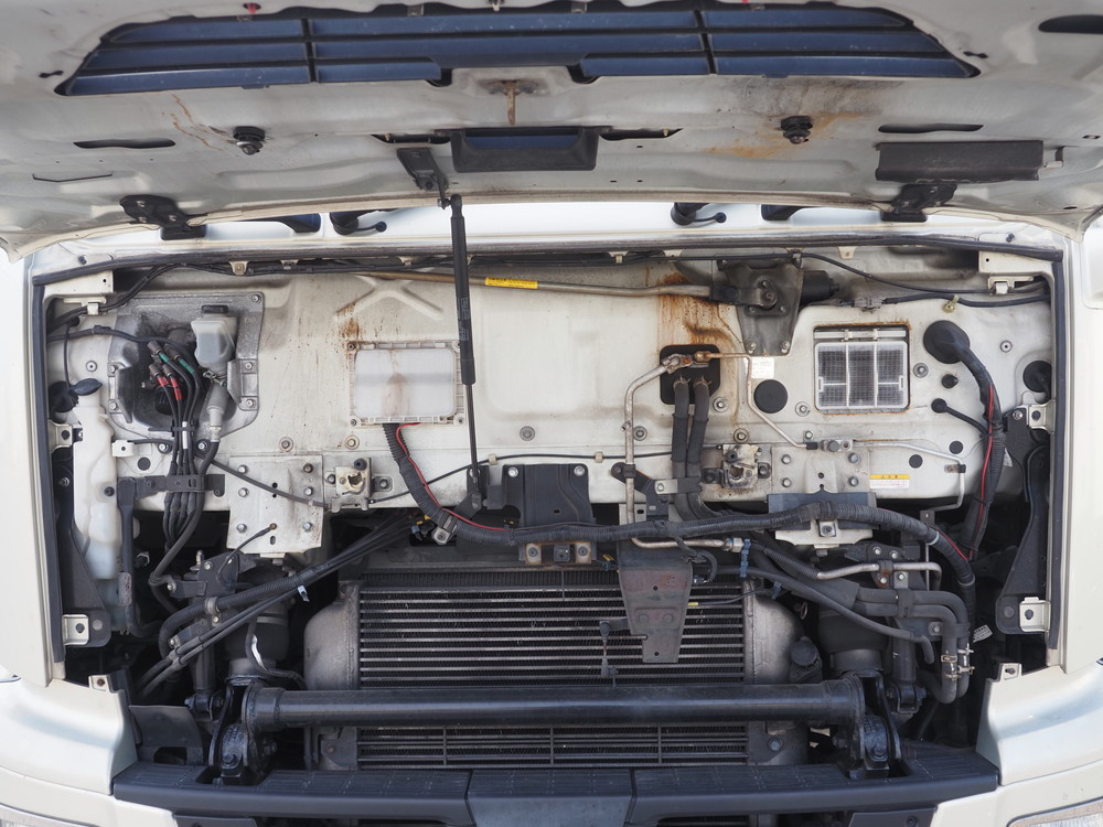 いすゞ ギガ ウイング車 大型 QKG-CYJ77B 年式 H28[写真44]