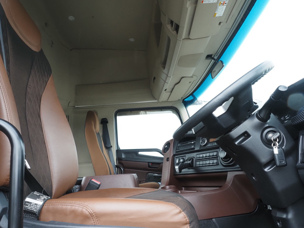 日野 プロフィア トラクタ 大型 2DG-SH1EEGG 年式 R4[写真20]