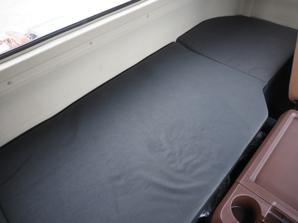 日野 プロフィア トラクタ 大型 2DG-SH1EEGG 年式 R4[写真26]