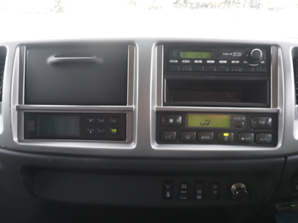 日野 レンジャープロ 冷凍バン 中型 TKG-FD7JKAA 年式 H27[写真12]