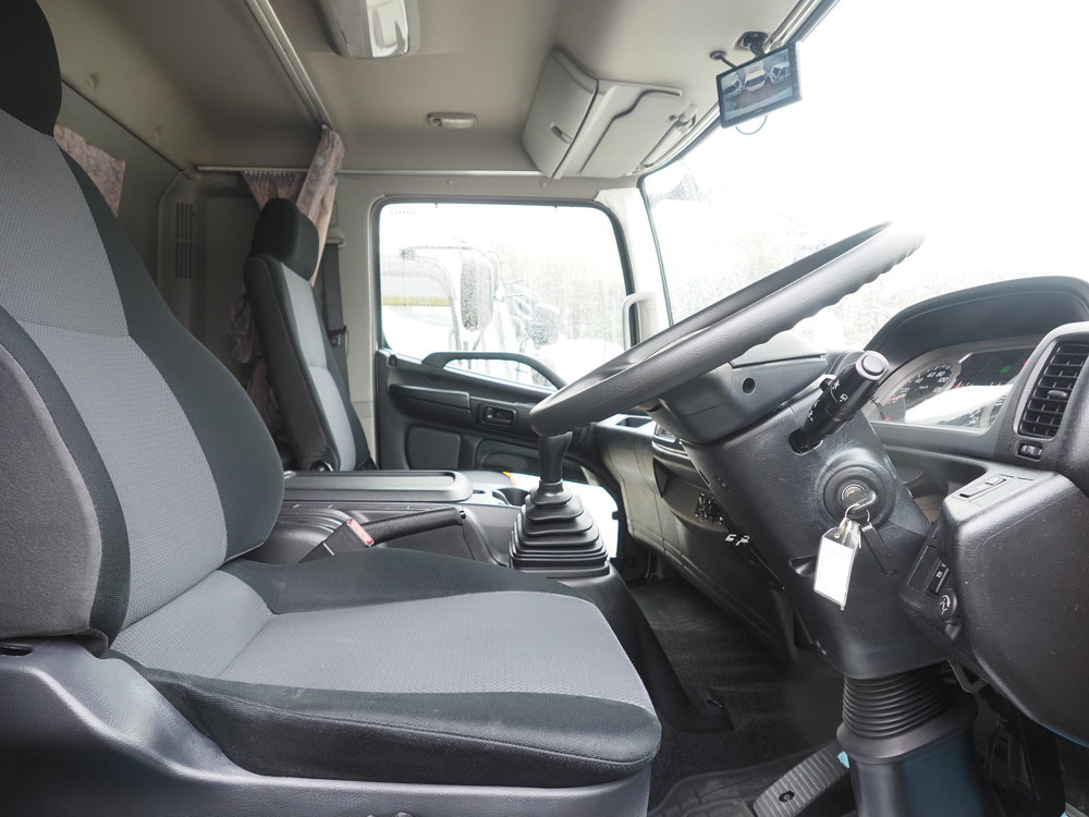 日野 レンジャープロ 冷凍バン 中型 TKG-FD7JKAA 年式 H27[写真08]