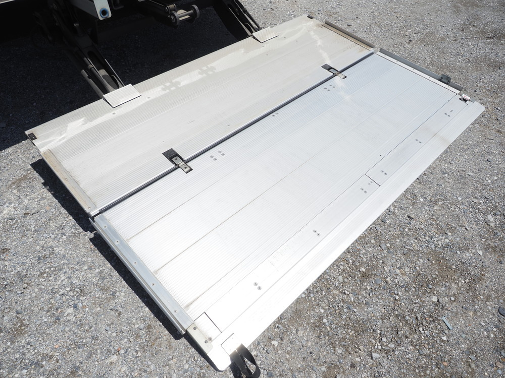 日野 レンジャー ウイング車 中増t 2PG-FE2ACG 年式 R4[写真33]