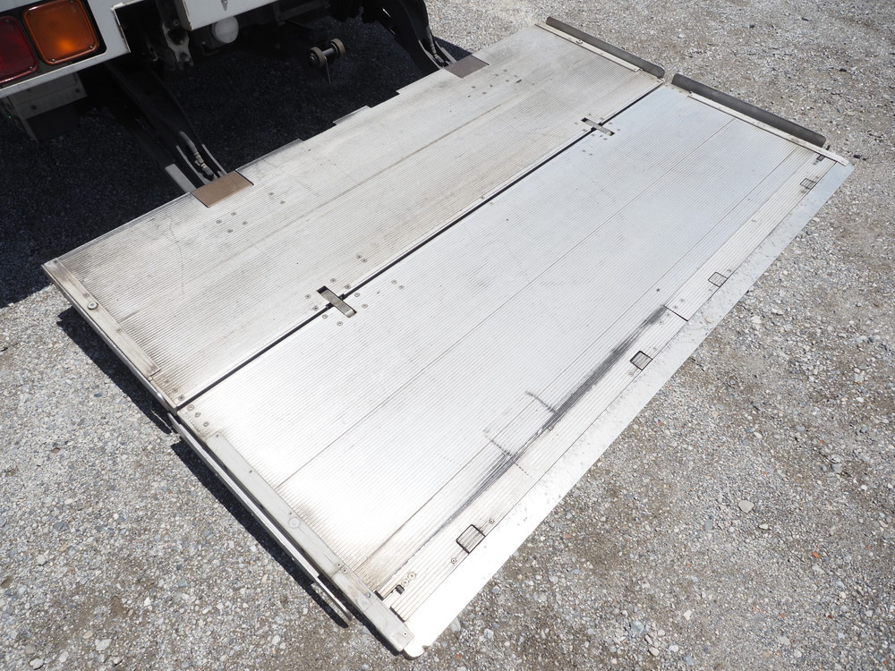 いすゞ フォワード ウイング車 中型 TKG-FRR90T2 年式 H29[写真27]