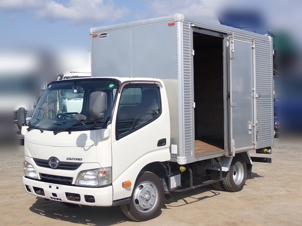 日野 デュトロ バン車 小型 TKG-XZC600M 年式 H28[写真01]