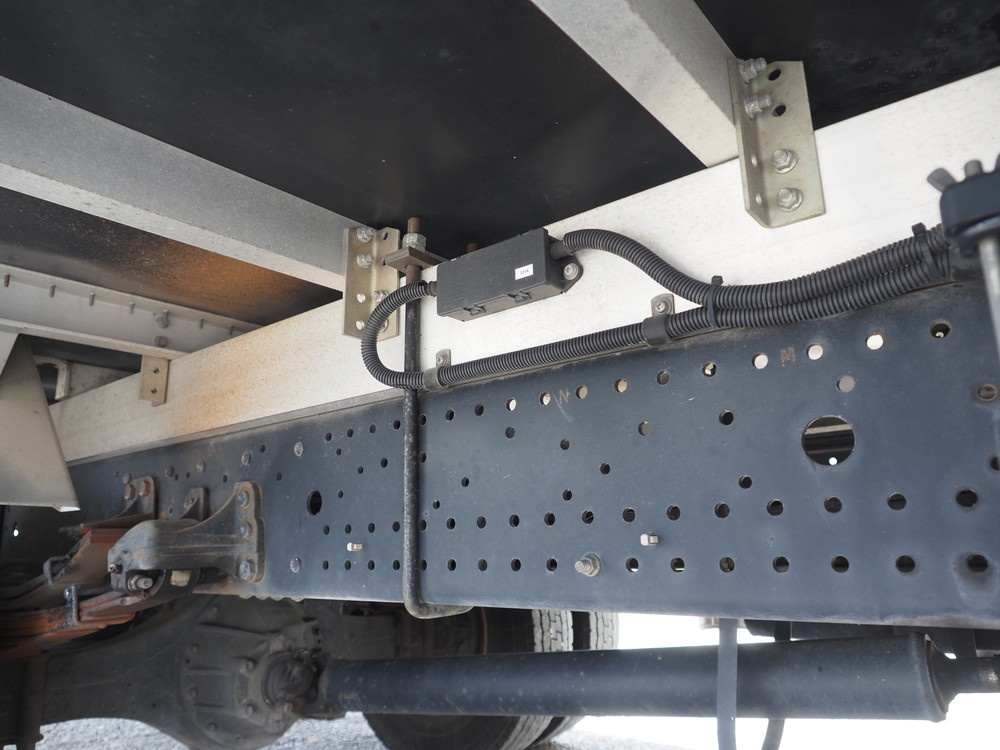 いすゞ フォワード バン車 中型 2RG-FRR90S1 年式 H30[写真31]