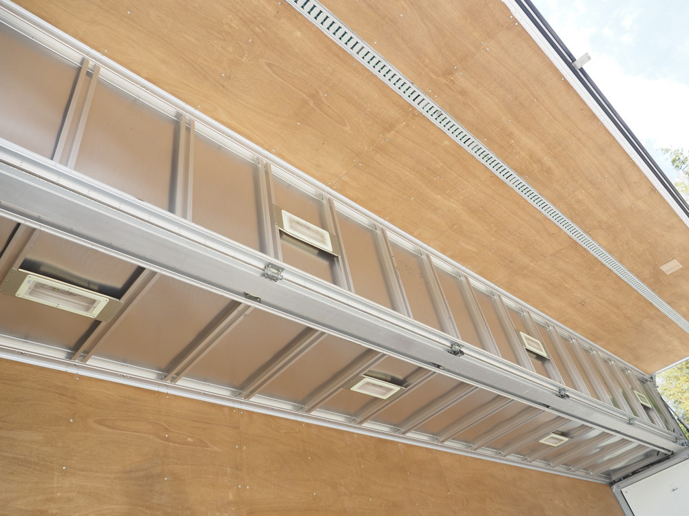 いすゞ ギガ ウイング車 大型 LKG-CYJ77AA 年式 H23[写真19]