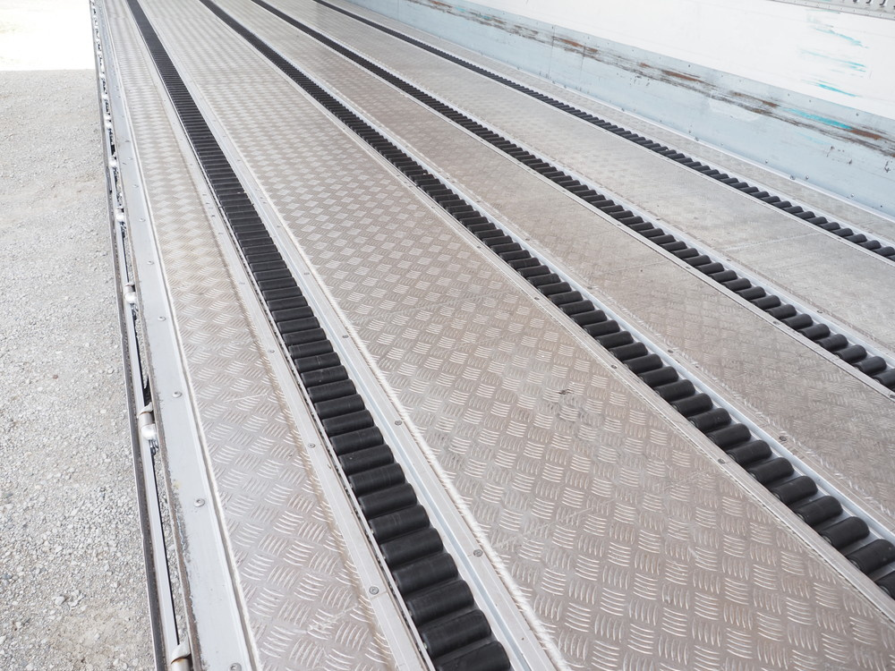 いすゞ ギガ ウイング車 大型 LKG-CYJ77AA 年式 H23[写真20]