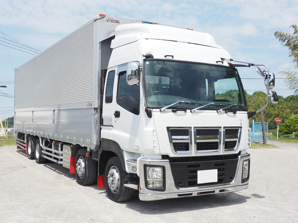 いすゞ ギガ ウイング車 大型 LKG-CYJ77AA 年式 H23[写真04]