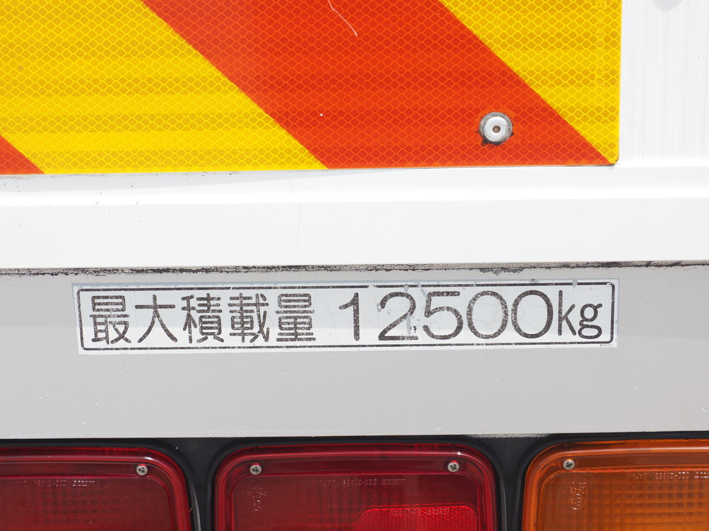 いすゞ ギガ ウイング車 大型 LKG-CYJ77AA 年式 H23[写真27]