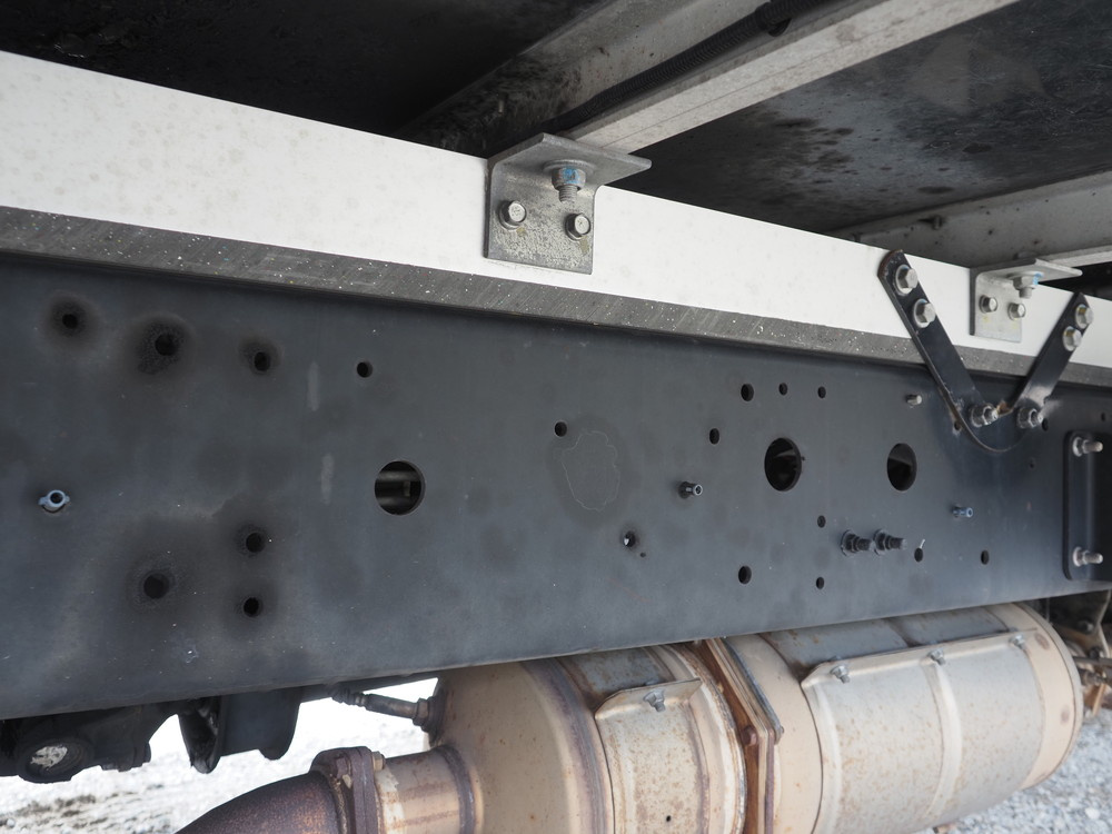 日野 レンジャープロ 冷凍バン 中型 TKG-FD7JKAA 年式 H27[写真19]