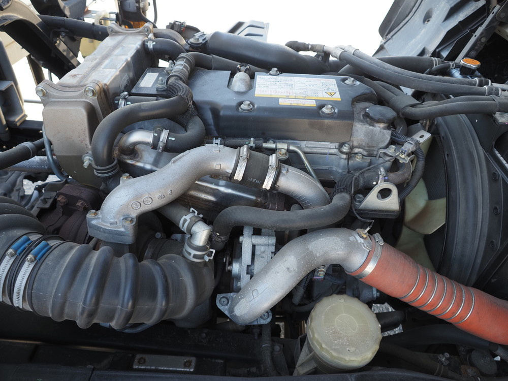 いすゞ フォワード 冷凍バン 中型 TKG-FRR90S2 年式 H30[写真36]