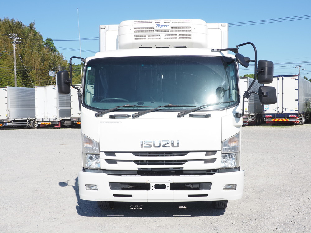 いすゞ フォワード 冷凍バン 中型 TKG-FRR90S2 年式 H30[写真02]