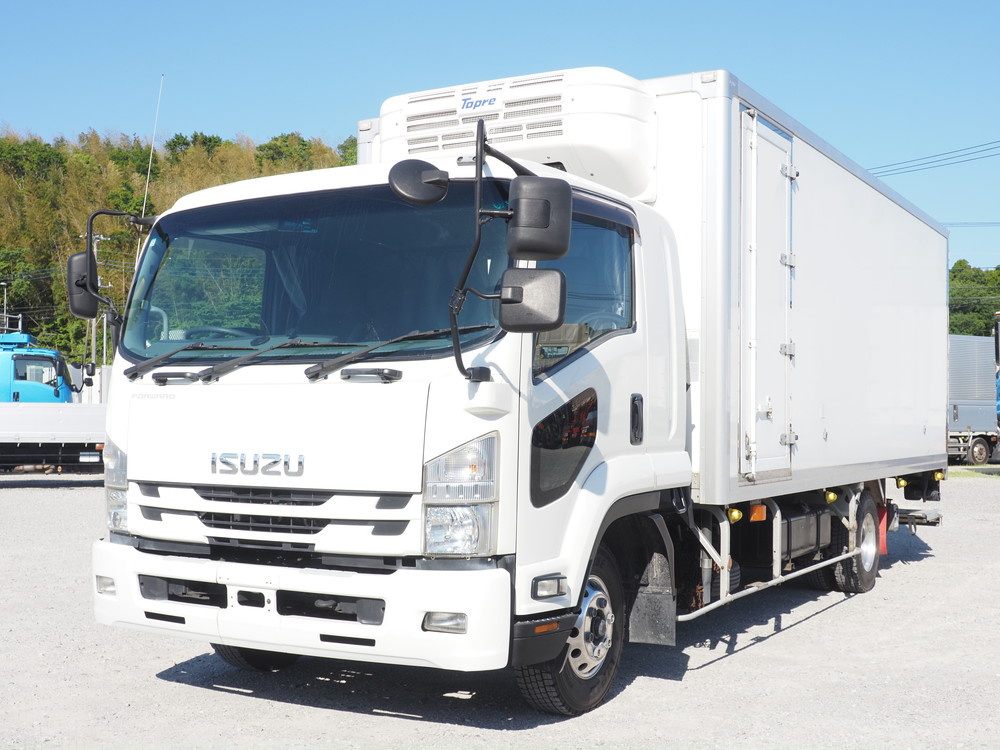 いすゞ フォワード 冷凍バン 中型 TKG-FRR90S2 年式 H30[写真01]
