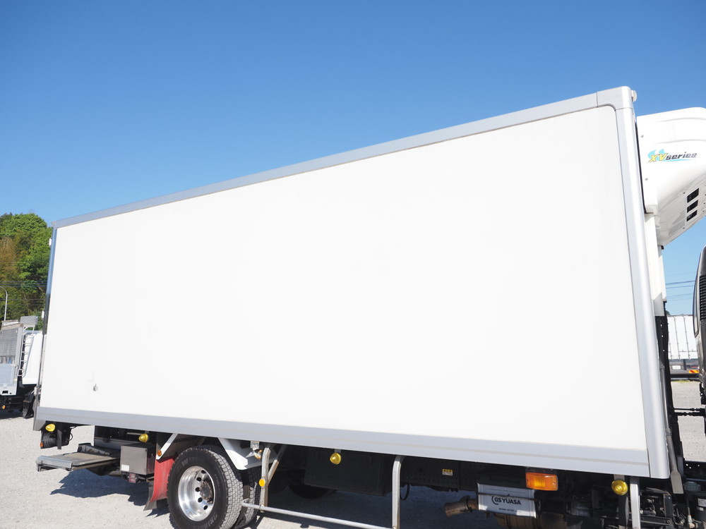 いすゞ フォワード 冷凍バン 中型 TKG-FRR90S2 年式 H30[写真07]