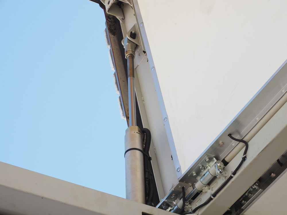 いすゞ フォワード ウイング車 中型 TKG-FRR90T2 年式 H29[写真11]