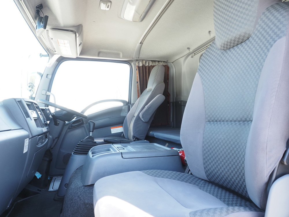 いすゞ フォワード ウイング車 中型 TKG-FRR90T2 年式 H29[写真37]