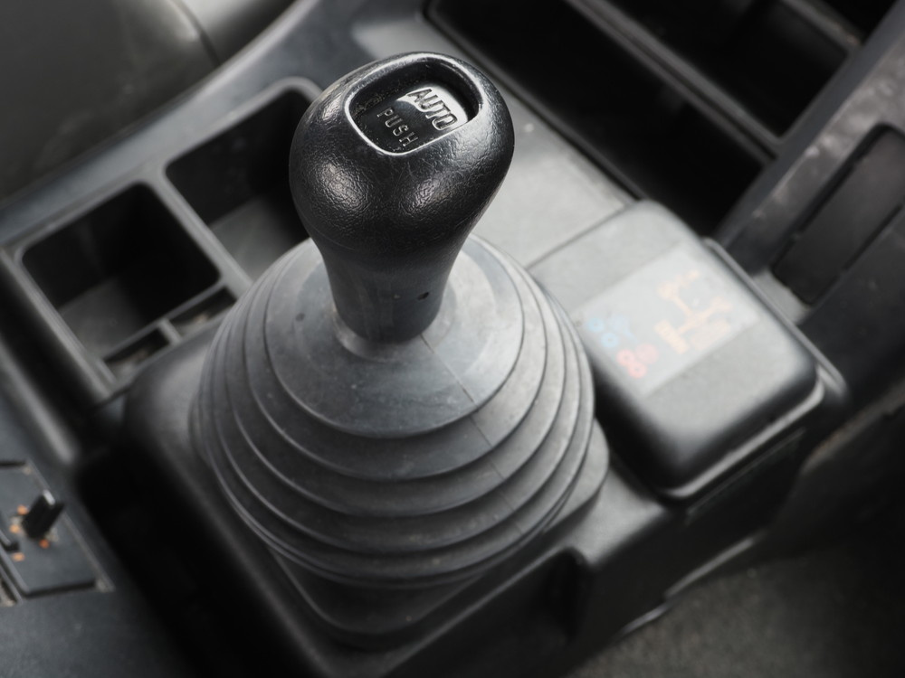 いすゞ ギガ トラクタ 大型 QKG-EXD52AD 年式 H26[写真24]