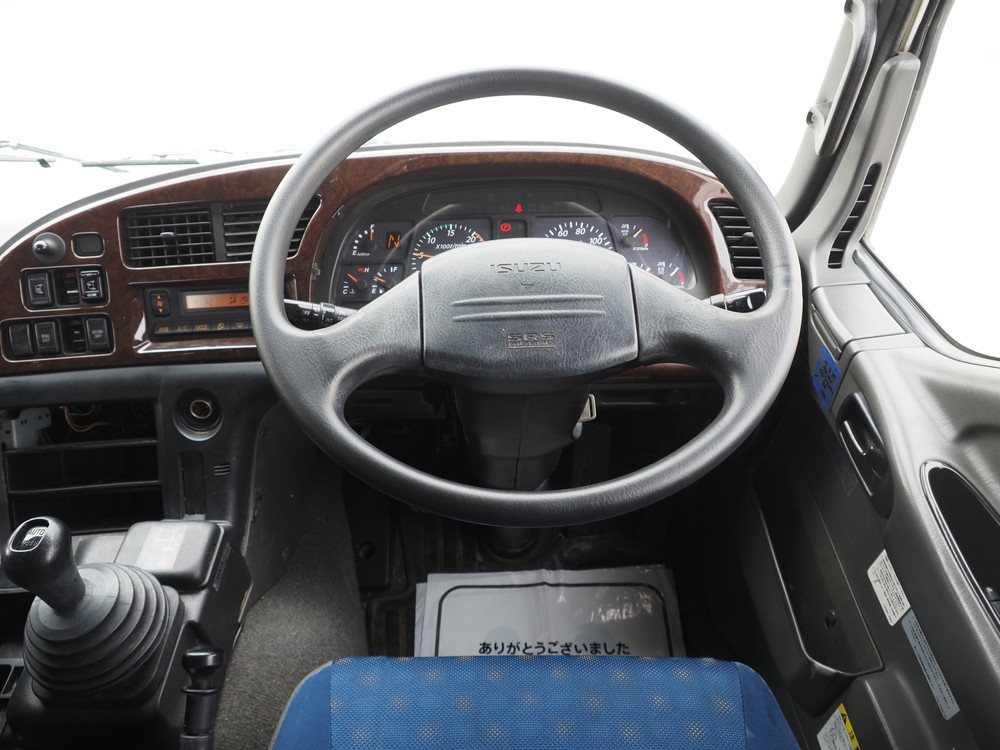 いすゞ ギガ トラクタ 大型 QKG-EXD52AD 年式 H26[写真22]