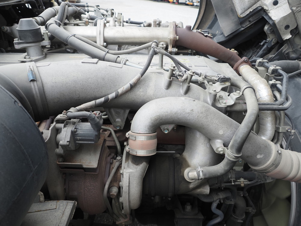 いすゞ ギガ トラクタ 大型 QKG-EXD52AD 年式 H26[写真39]