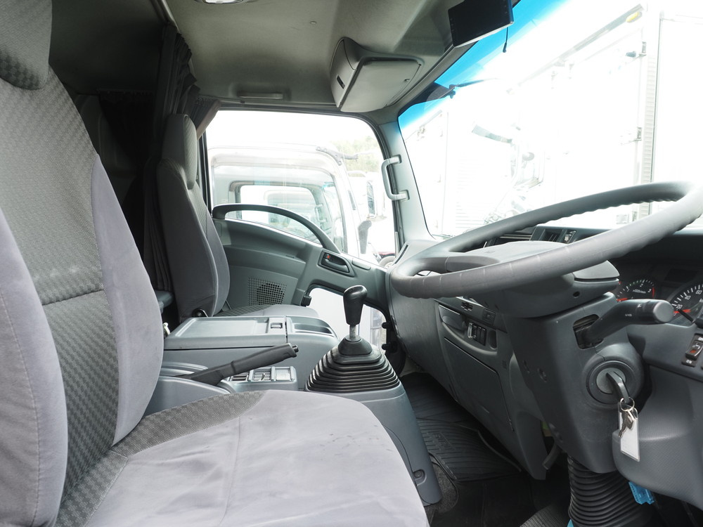 いすゞ フォワード ウイング車 中型 TKG-FRR90S2 年式 H28[写真27]
