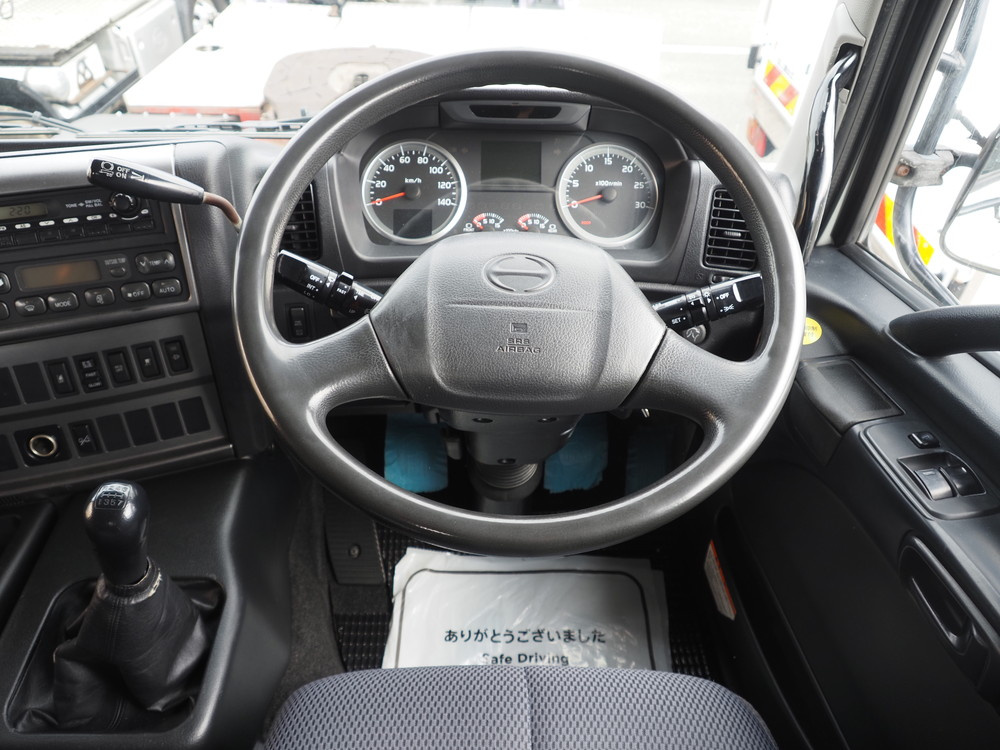 日野  トラクタ 大型 QPG-SH1EDDG 年式 H26[写真19]