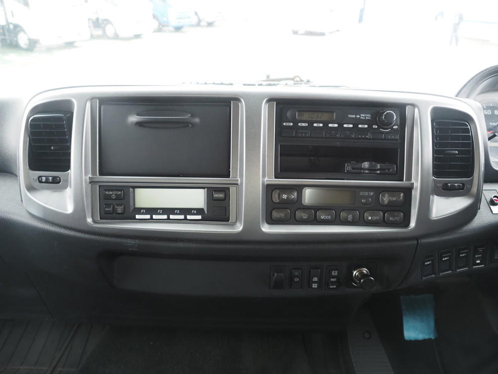 日野 レンジャープロ 冷凍バン 中型 TKG-FD9JLAA 年式 H29[写真30]