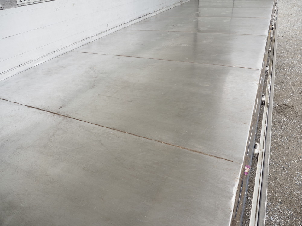 UDトラックス クオン 冷凍ウイング 大型 QKG-CG5ZA 年式 H27[写真18]