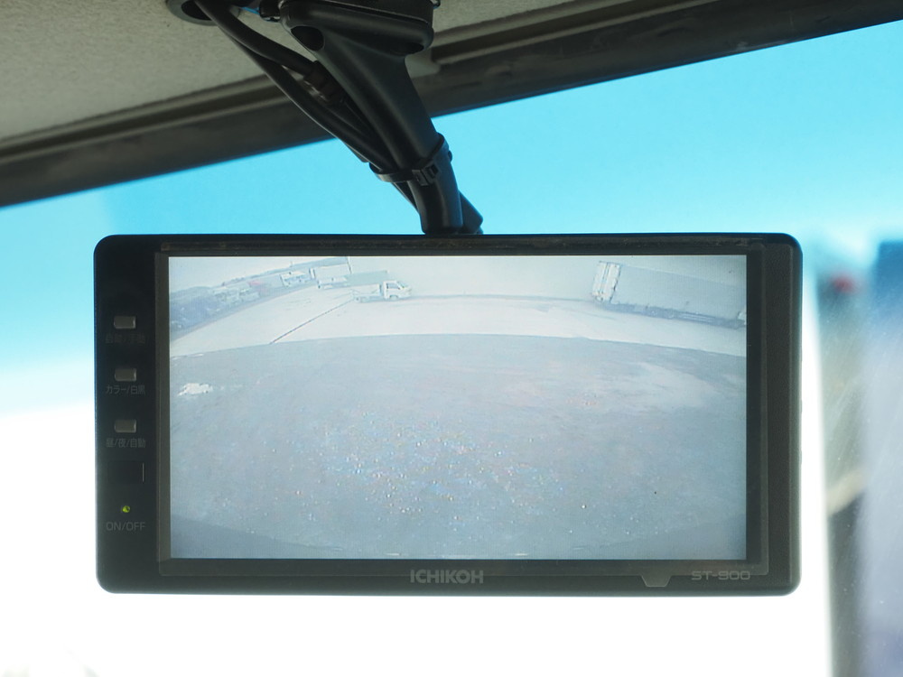 UDトラックス クオン 冷凍ウイング 大型 QKG-CG5ZA 年式 H27[写真29]