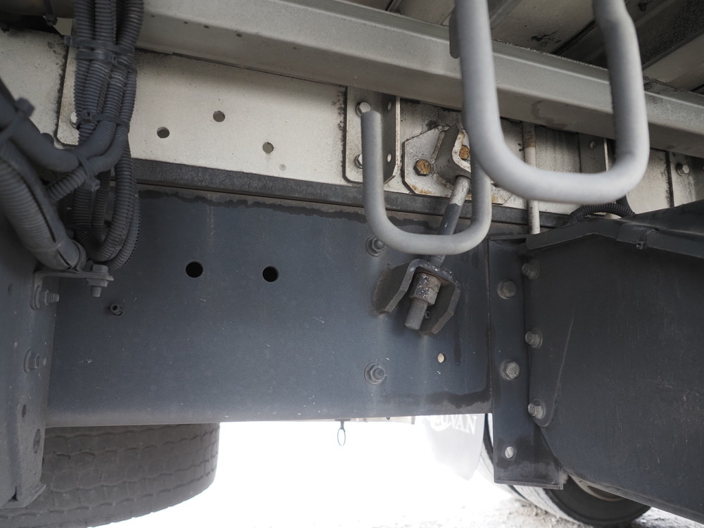 UDトラックス クオン 冷凍ウイング 大型 QKG-CG5ZA 年式 H27[写真36]