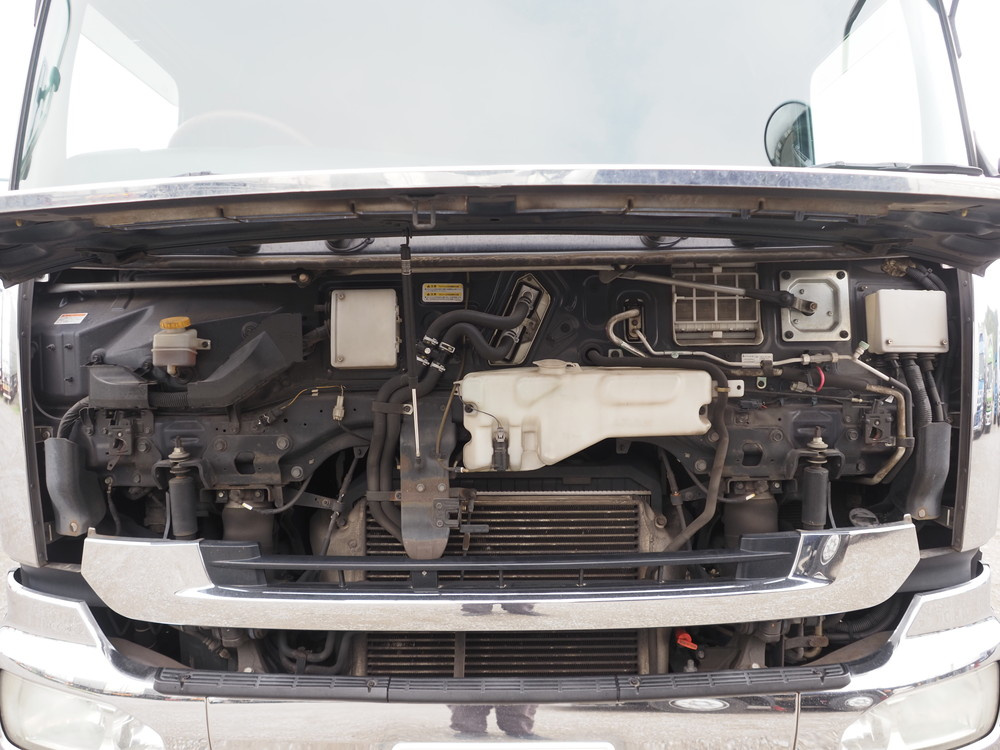 UDトラックス クオン 冷凍ウイング 大型 QKG-CG5ZA 年式 H27[写真39]