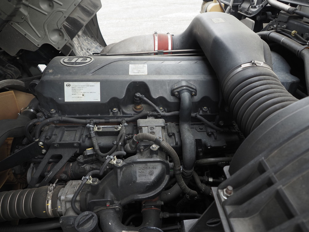 UDトラックス クオン 冷凍ウイング 大型 QKG-CG5ZA 年式 H27[写真40]